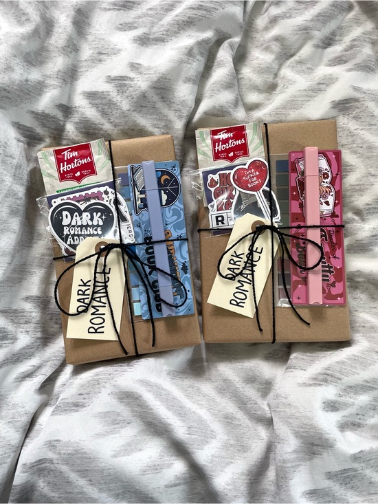 Other - Blind Date With a Book